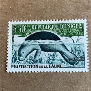 32 Foreign Stamps from 8 Countries.